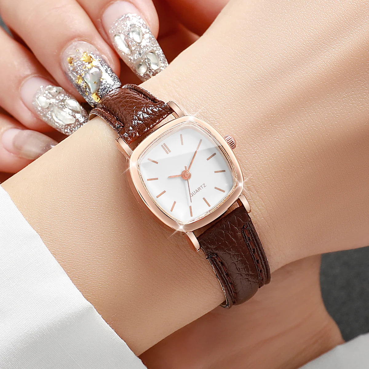 Quartz Watch Ladies Leather Wristwatches